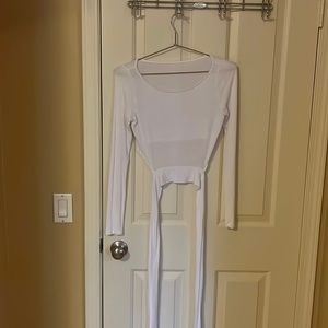 Wrap long sleeve alo top white